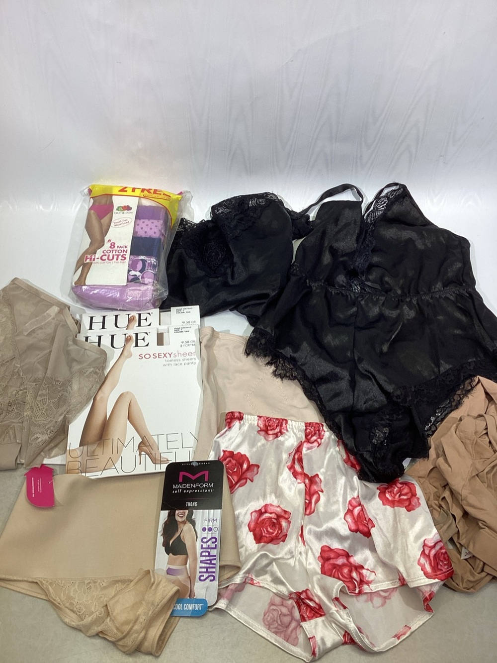 Lingerie Lot 18 Pc Lot shapers Undies Slips Stockings Modern/Vintage SMALL